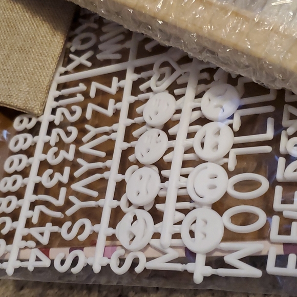 XO Sienna Hanging Felt Message Board 10×10 NEW - Picture 5 of 7